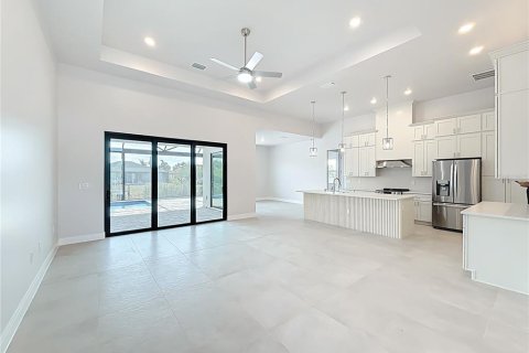 House in Port Charlotte, Florida 3 bedrooms, 200.85 sq.m. № 2141189 - photo 7