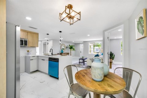 Villa ou maison à louer à Nokomis, Floride: 3 chambres, 119.01 m2 № 1815625 - photo 7
