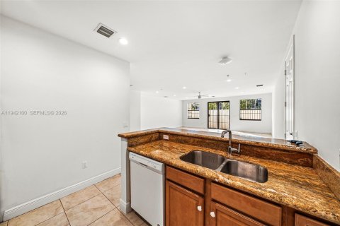 Снять в аренду таунхаус в Холливуд, Флорида 2 спальни, № 1999113 - фото 14