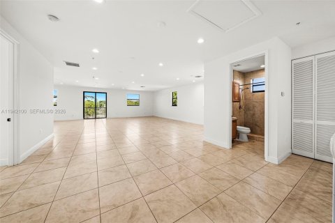 Снять в аренду таунхаус в Холливуд, Флорида 2 спальни, № 1999113 - фото 23