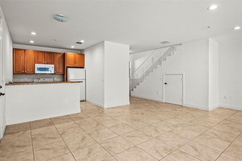 Снять в аренду таунхаус в Холливуд, Флорида 2 спальни, № 1999113 - фото 11