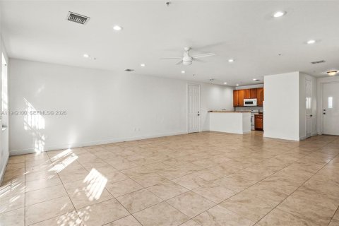 Снять в аренду таунхаус в Холливуд, Флорида 2 спальни, № 1999113 - фото 9