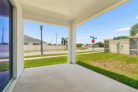 Casa en venta en Tarpon Springs, Florida, 4 dormitorios, 184.32 m2 № 2234880 - foto 29