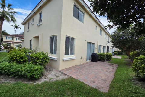 Touwnhouse à louer à Boynton Beach, Floride: 3 chambres, 156.45 m2 № 2377426 - photo 3