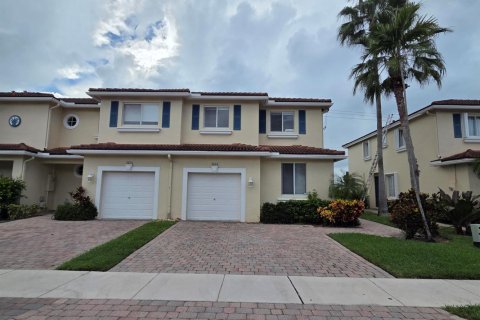 Touwnhouse à louer à Boynton Beach, Floride: 3 chambres, 156.45 m2 № 2377426 - photo 2