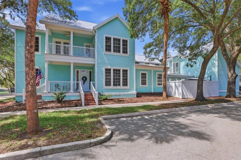 House in Gainesville, Florida 4 bedrooms, 253.99 sq.m. № 2140504