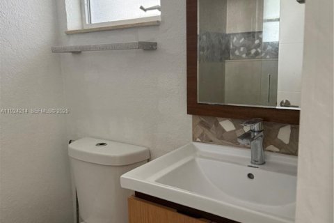 Copropriété à louer à Miami, Floride: 1 chambre, 57.6 m2 № 1982808 - photo 9
