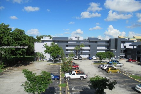 Condo à Miami, Floride, 1 chambre  № 1982808