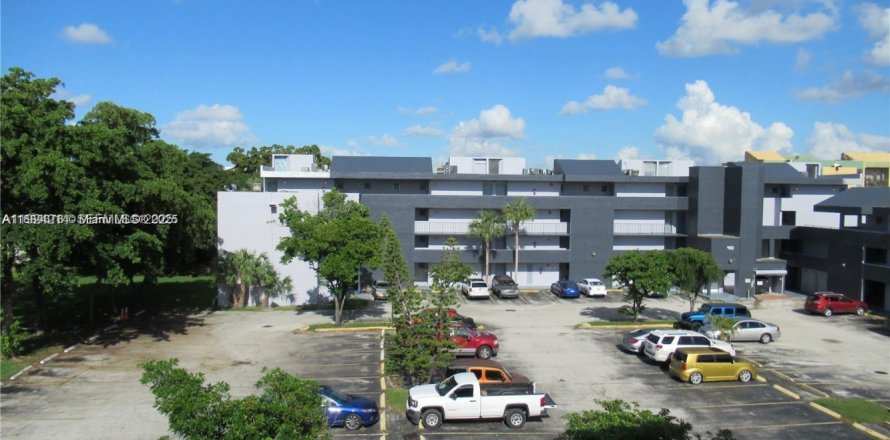 Condo à Miami, Floride, 1 chambre  № 1982808