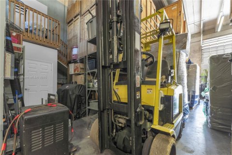 Immobilier commercial à vendre à Pompano Beach, Floride № 1961478 - photo 17