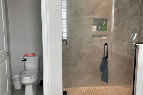 Adosado en venta en Winter Garden, Florida, 3 dormitorios, 239.78 m2 № 1782713 - foto 18