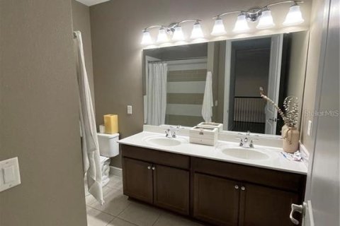 Adosado en venta en Winter Garden, Florida, 3 dormitorios, 239.78 m2 № 1782713 - foto 22