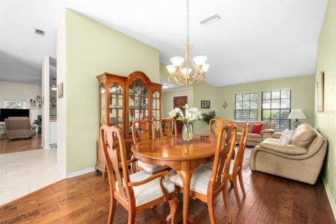 Casa en venta en Gainesville, Florida, 4 dormitorios, 180.51 m2 № 2384166 - foto 10
