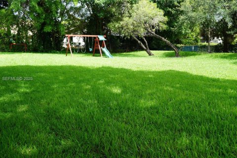 Condo in Davie, Florida, 2 bedrooms  № 1994745 - photo 6