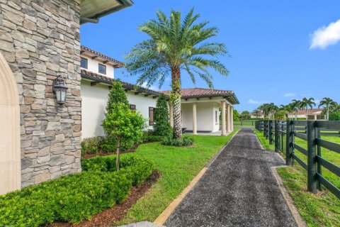 Apartment in Wellington, Florida 3 rooms, 32.61 sq.m. № 2188947 - photo 4