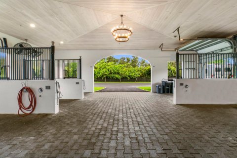 Apartment in Wellington, Florida 3 rooms, 32.61 sq.m. № 2188947 - photo 19