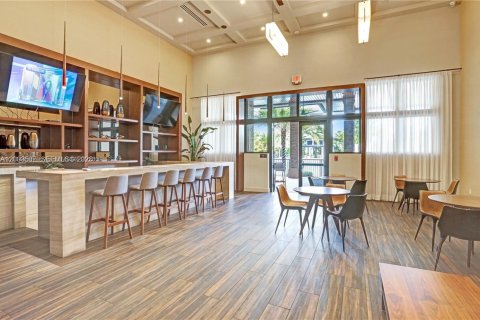 Townhouse in Doral, Florida 4 bedrooms, 187.66 sq.m. № 2068131 - photo 9