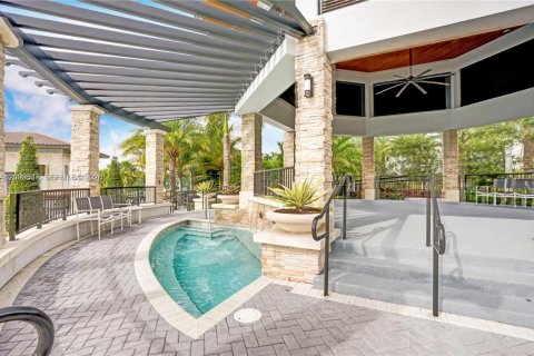 Townhouse in Doral, Florida 4 bedrooms, 187.66 sq.m. № 2068131 - photo 14