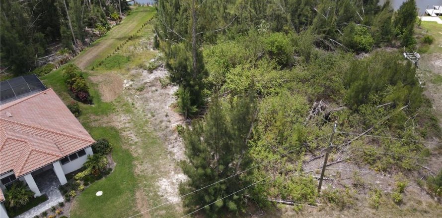 Terreno en Port Charlotte, Florida № 1742860