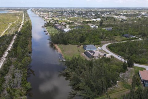 Terreno en venta en Port Charlotte, Florida № 1742860 - foto 9
