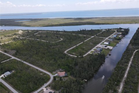 Terreno en venta en Port Charlotte, Florida № 1742860 - foto 18