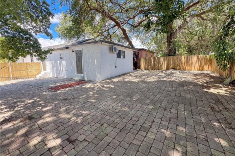 Villa ou maison à vendre à Miami, Floride: 3 chambres, 85.47 m2 № 2068260 - photo 20