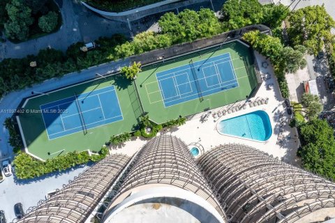 Condo in Miami, Florida, 2 bedrooms  № 1953123 - photo 18