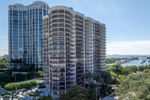 Condo in Miami, Florida, 2 bedrooms  № 1953123 - photo 24