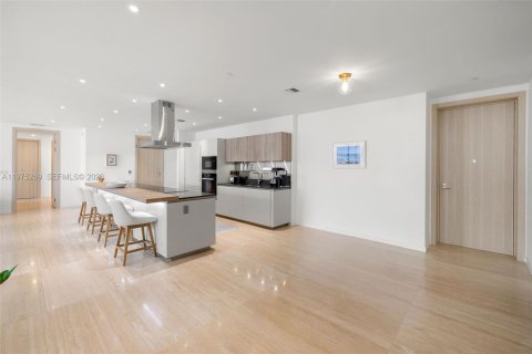 Купить кондоминиум в Майами, Флорида 3 спальни, 192.87м2, № 2036334 - фото 22