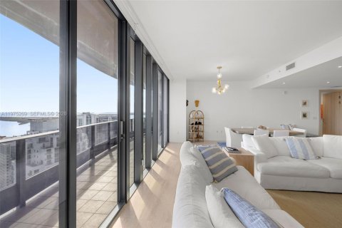 Купить кондоминиум в Майами, Флорида 3 спальни, 192.87м2, № 2036334 - фото 11