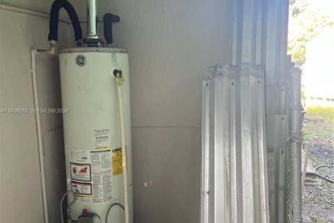 House in Homestead, Florida 5 bedrooms № 1997936 - photo 15