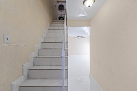 Copropriété à vendre à Hialeah, Floride: 2 chambres, 80.45 m2 № 1992680 - photo 9