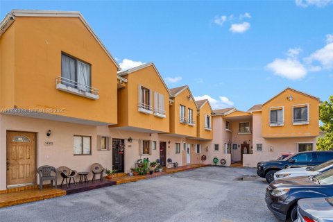 Copropriété à vendre à Hialeah, Floride: 2 chambres, 80.45 m2 № 1992680 - photo 19