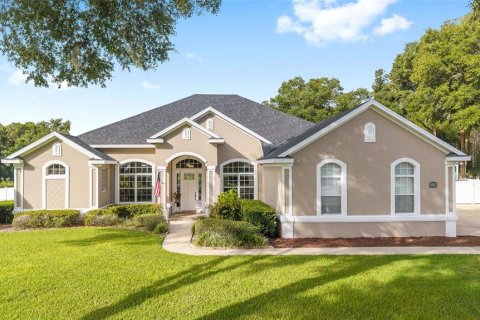 House in Ocala, Florida 4 bedrooms, 244.24 sq.m. № 1911792 - photo 2