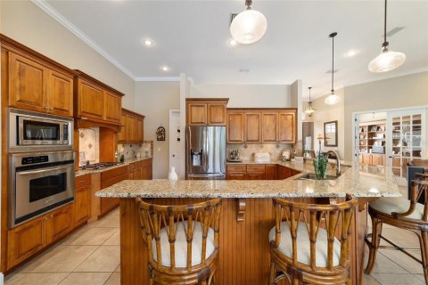 House in Ocala, Florida 4 bedrooms, 244.24 sq.m. № 1911792 - photo 18