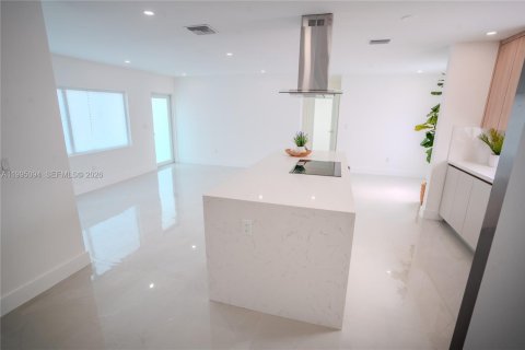 House in Miami Gardens, Florida 4 bedrooms, 115.2 sq.m. № 2062616 - photo 18