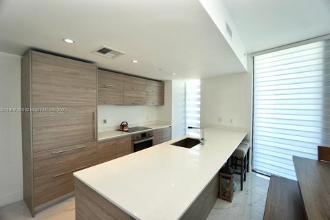 Copropriété à louer à Miami, Floride: 3 chambres, 119.01 m2 № 1966517 - photo 12