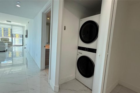 Copropriété à louer à Miami, Floride: 3 chambres, 119.01 m2 № 1966517 - photo 22