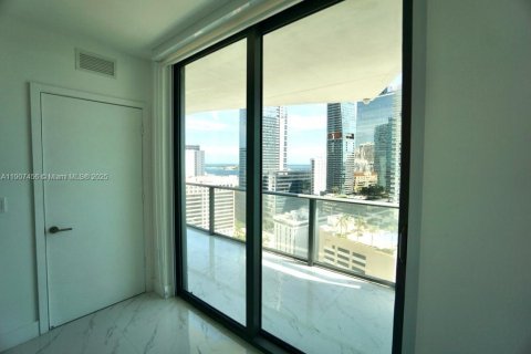 Copropriété à louer à Miami, Floride: 3 chambres, 119.01 m2 № 1966517 - photo 18