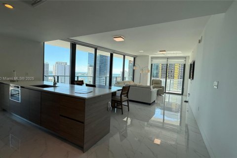 Copropriété à louer à Miami, Floride: 3 chambres, 119.01 m2 № 1966517 - photo 11