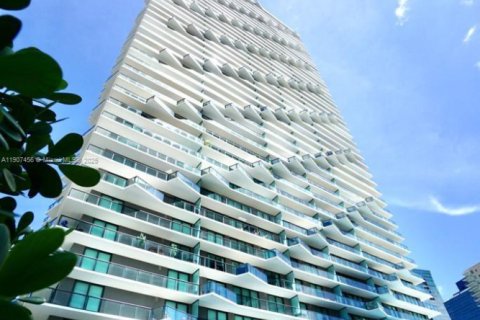 Copropriété à louer à Miami, Floride: 3 chambres, 119.01 m2 № 1966517 - photo 1