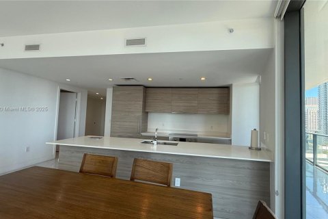 Copropriété à louer à Miami, Floride: 3 chambres, 119.01 m2 № 1966517 - photo 8