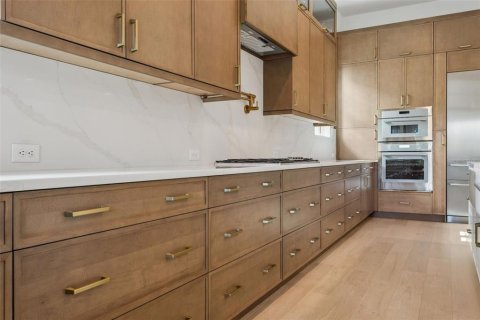 Купить виллу или дом в Тампа, Флорида 10 комнат, 400.22м2, № 1758458 - фото 12