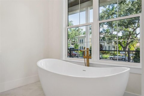 Купить виллу или дом в Тампа, Флорида 10 комнат, 400.22м2, № 1758458 - фото 22