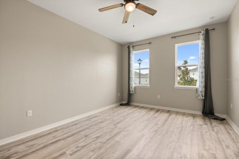 Casa en alquiler en Leesburg, Florida, 4 dormitorios, 205.31 m2 № 1916452 - foto 4