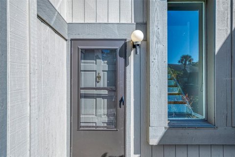 Townhouse in Sarasota, Florida 2 bedrooms, 124.49 sq.m. № 2232887 - photo 5