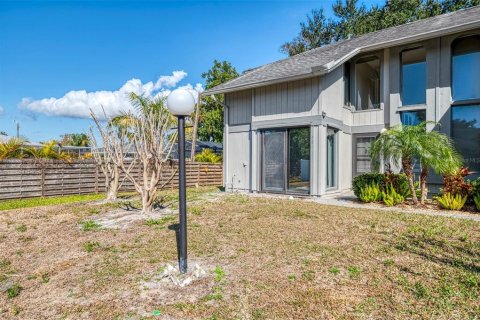 Adosado en Sarasota, Florida 2 dormitorios, 124.49 m2 № 2232887