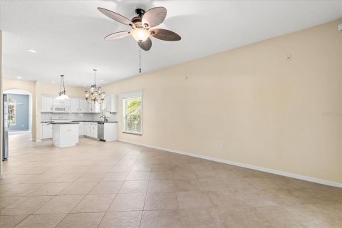 House in Orlando, Florida 4 bedrooms, 196.21 sq.m. № 1750703 - photo 8