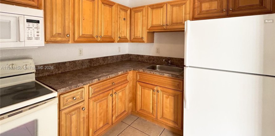 Квартира в Майами, Флорида 2 спальни, 75.25м2 № 2045275