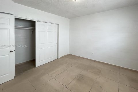 Снять в аренду квартиру в Майами, Флорида 2 спальни, 75.25м2, № 2045275 - фото 6